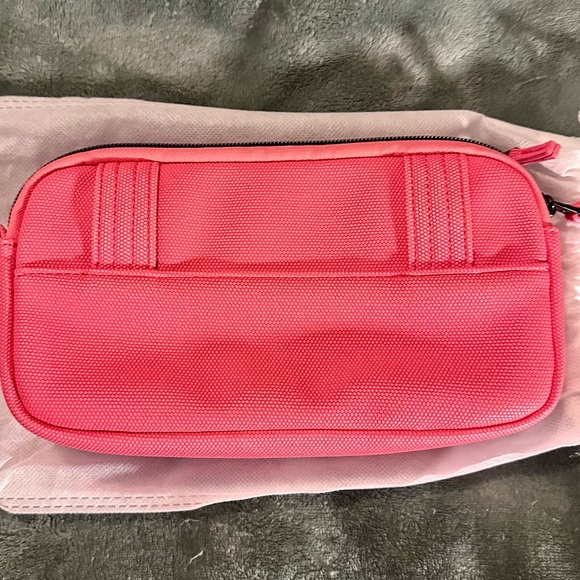 Lug Coupe XL Matte Luxe VL Convertible CrossbodyBag in Watermelon - Picture 2 of 6
